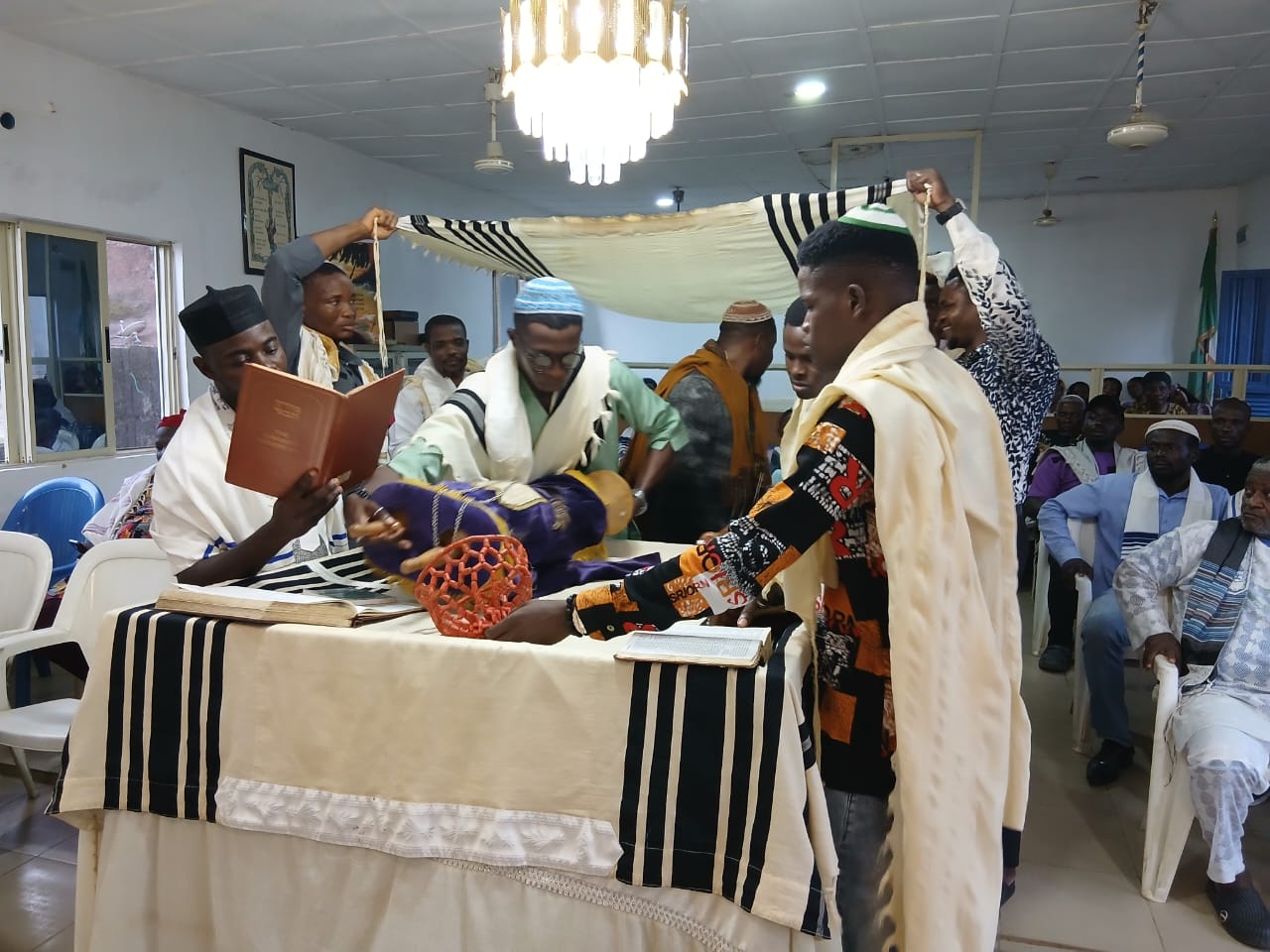 Shabbat Torah study session